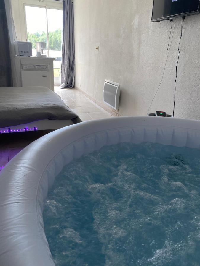 Appartement 3Eme Etage Ensoleillee มงต์เปอลิเยร์ ภายนอก รูปภาพ